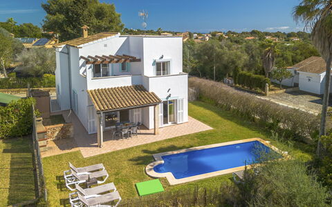 Cala Murada 102: Huis, Woongebied, Landgoed, Zwembad, Landscaping, Boerderij, Gazon, Schaduw, Tuin, Villa