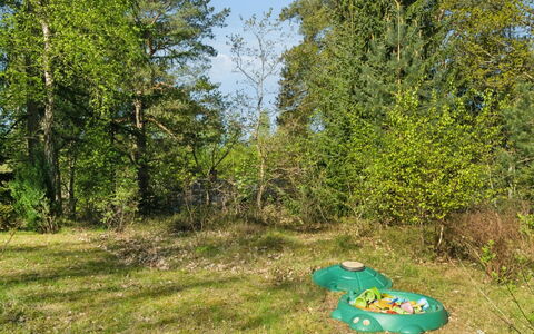 Sigge - 5Km from the Sea: Hout, Huis, Veranda, Dek, Hardwood, Dak, Beits, Houten Vloer, Eco Hotel