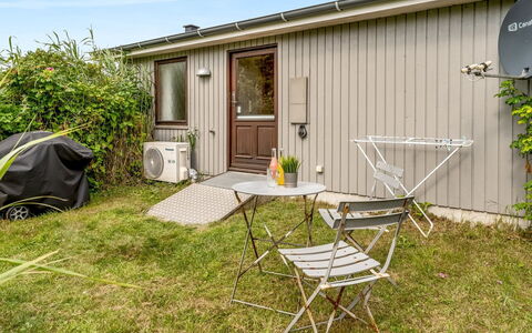 Signhild - 5M to the Fjord: Hout, Huis, Verblijf, Huis, Dak, Landelijk Gebied, Siding, Blokhut, Garden Gebouwen, Hardwood