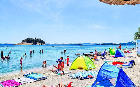 Ma-La: Zwemwater, Strand, Recreatie, Vakantie, Kust En Oceanic Landvormen, Zee, Pret, Vrije Tijd, Zomer, Kust