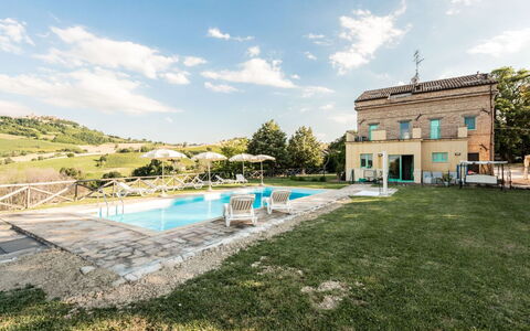 Villa Checco: Zwembad, Landgoed, Villa, Herenhuis, Boerderij, Hotel