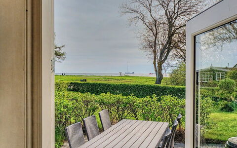 Kato - 125M from the Sea: Dak, Huis, Huis, Verblijf, Siding, Landgoed, Oprit, Garden Gebouwen, Werf, Schuur