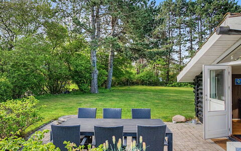Kato - 125M from the Sea: Dak, Huis, Huis, Verblijf, Siding, Landgoed, Oprit, Garden Gebouwen, Werf, Schuur