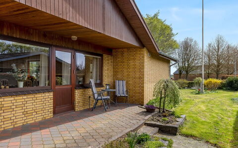 Wildemor - 30Km from the Sea: Meubilair, Hout, Interieur Ontwerp, Flooring, Verdieping, Stoel, Kamer, Plafond, Woonkamer, Appartement