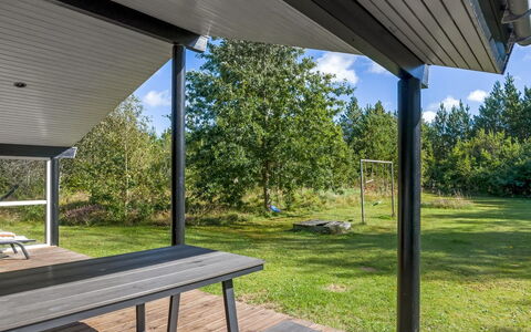 Inga - 300M from the Sea: Huis, Dak, Huis, Verblijf, Struik, Groundcover, Landgoed, Boerderij, Siding, Garden Gebouwen