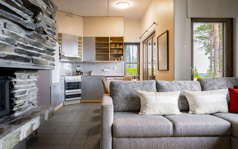 Rukatunturintie 8 G2: Meubilair, Bankstel, Interieur Ontwerp, Flooring, Hout, Woonkamer, Verdieping, Plafond, Kamer, Appartement