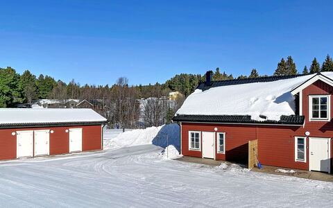 Svanhågna Gård: Hout, Verblijf, Huis, Huis, Dak, Siding, Winter, Sneeuw, Freezing, Helling