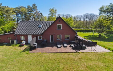 Hornbogi - 1Km from the Sea: Meubilair, Hout, Interieur Ontwerp, Flooring, Verdieping, Stoel, Kamer, Plafond, Woonkamer, Appartement