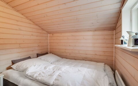 Vilhelm - 7.5Km from the Sea: Hout, Slaapkamer, Verdieping, Plafond, Kamer, Hardwood, Beits, Plank, Bedding, Bed