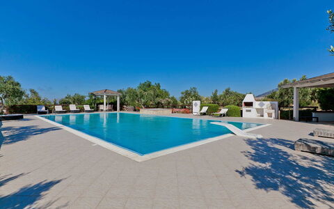 Villa Ophelia: Zwembad, Toevlucht, Samengesteld Materiaal, Schaduw, Buitenmeubels, Vrije Tijd, Eco Hotel, Hotel, Badplaats, Thermae