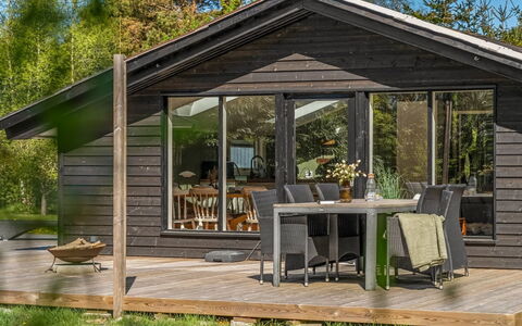 Bedrija - from the Sea: Meubilair, Hout, Interieur Ontwerp, Flooring, Verdieping, Stoel, Kamer, Plafond, Woonkamer, Appartement