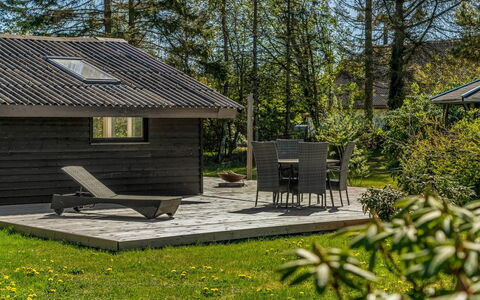Bedrija - from the Sea: Meubilair, Hout, Interieur Ontwerp, Flooring, Verdieping, Stoel, Kamer, Plafond, Woonkamer, Appartement