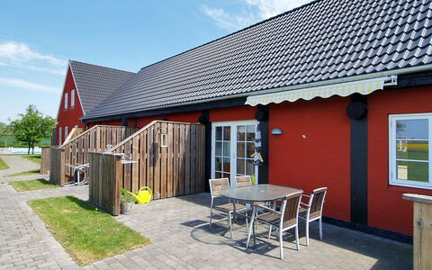 Hinrich - 4.5Km from the Sea: Architectuur, Dak, Huis, Samengesteld Materiaal, Daylighting, Siding, Oprit