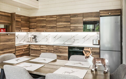 Villa Lumo: Meubilair, Interieur Ontwerp, Flooring, Hout, Keuken, Countertop, Verdieping, Keuken En Eettafel, Houten Vloer, Tafel