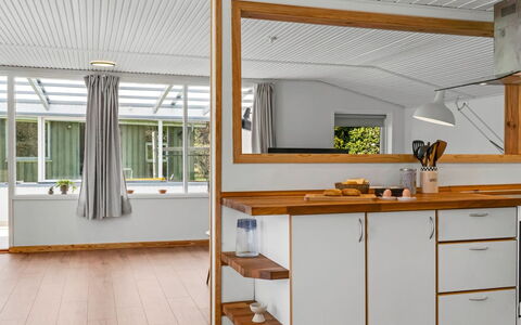 Stefana - from the Sea: Interieur Ontwerp, Flooring, Hout, Meubilair, Countertop, Plafond, Verdieping, Keuken, Verlichting, Cabinetry