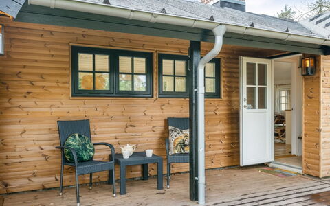 Anu - 2Km to the Fjord: Meubilair, Hout, Interieur Ontwerp, Flooring, Verdieping, Stoel, Kamer, Plafond, Woonkamer, Appartement
