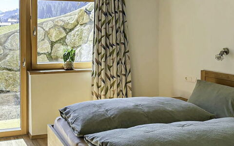 Josephine: Interieur Ontwerp, Hout, Meubilair, Plafond, Flooring, Verdieping, Kamer, Linens, Bed, Slaapkamer