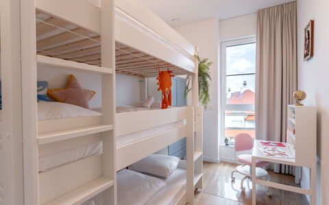 Parkville with Parking & Terrace: Interieur Ontwerp, Stapelbed, Verdieping, Meubilair, Flooring, Plafond, Appartement, Kamer, Slaapkamer, Bed