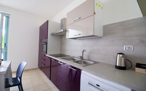 Villa i Gabbiani Otranto: Keuken, Countertop, Toestel Van De Keuken, Major Appliance, Flooring, Interieur Ontwerp, Cabinetry, Wastafel, Meubilair, Gootsteen