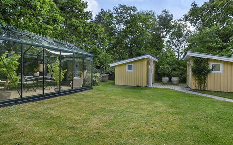 Holmsten - 250M to the Fjord: Meubilair, Hout, Interieur Ontwerp, Flooring, Verdieping, Stoel, Kamer, Plafond, Woonkamer, Appartement