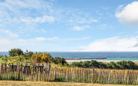 Delan - 650M from the Sea: Lucht, Blauw, Dag, Groen, Horizon, Zomer, Plantengemeenschap, Land Lot, Zee, Oceaan