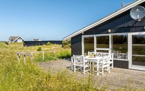 Gunborg - 800M from the Sea: Plafond, Flooring, Interieur Ontwerp, Verdieping, Samengesteld Materiaal, Meubilair, Toevlucht, Hotel, Ontwerp, Daylighting