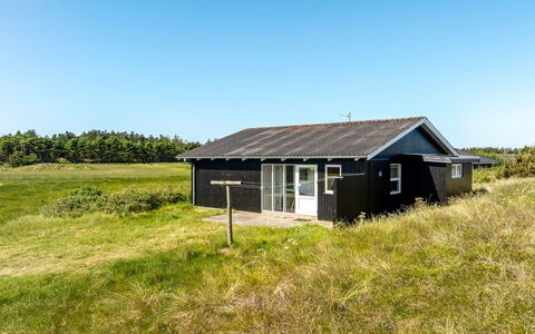Gunborg - 800M from the Sea: Plafond, Flooring, Interieur Ontwerp, Verdieping, Samengesteld Materiaal, Meubilair, Toevlucht, Hotel, Ontwerp, Daylighting