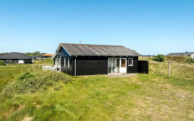 Gunborg - 800M from the Sea