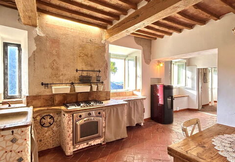 House in Sassa, Historic Tuscany Village, View: Flooring, Interieur Ontwerp, Muur, Verdieping, Hout, Meubilair, Plafond, Keuken, Countertop, Huis