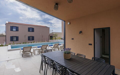 Sola: Toevlucht, Zwembad, Hotel, Badplaats, Badplaats, Hacienda, Thermae, Tropen, Villa