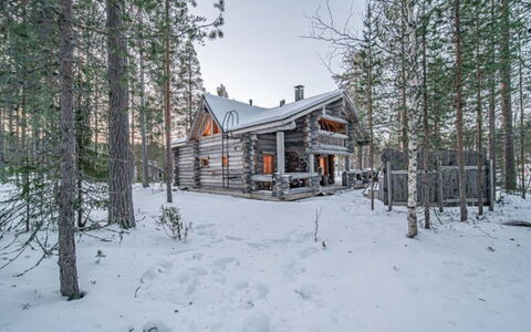 Riekkopolku: Hout, Verblijf, Huis, Huis, Deur, Hardwood, Garden Gebouwen, Beits, Blokhut, Plank