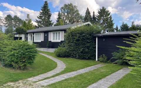Har - 685M from the Sea: Huis, Struik, Huis, Woongebied, Dak, Verblijf, Tuin, Gazon, Siding