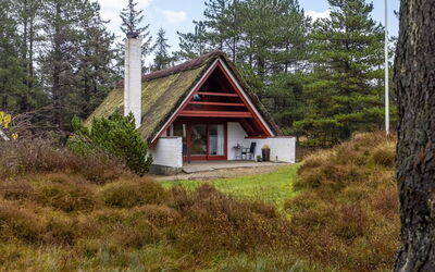 Evelyn - 2.8Km from the Sea