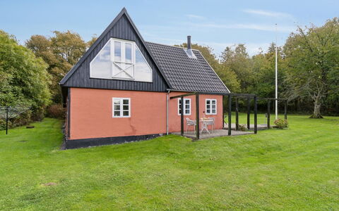 Sigbritt - 3.7Km from the Sea: Meubilair, Hout, Interieur Ontwerp, Flooring, Verdieping, Stoel, Kamer, Plafond, Woonkamer, Appartement