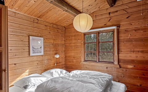 Aksinja - 500M from the Sea: Hout, Slaapkamer, Plafond, Hardwood, Huis, Bed, Blokhut, Beits, Verblijf, Meubilair