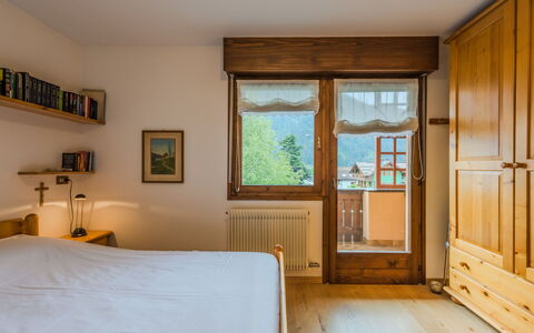 Ginepro: Interieur Ontwerp, Muur, Meubilair, Slaapkamer, Bed, Hout, Flooring, Kamer, Verdieping, Plafond