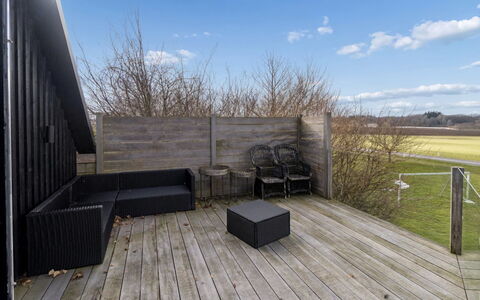 Strandulf - 1Km from the Sea: Meubilair, Hout, Interieur Ontwerp, Flooring, Verdieping, Stoel, Kamer, Plafond, Woonkamer, Appartement