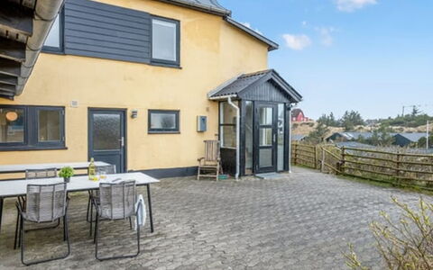 Gunhilda - 300M from the Sea: Huis, Dak, Huis, Verblijf, Schuur, Garden Gebouwen, Siding, Werf, Blokhut, Hut