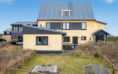 Gunhilda - 300M from the Sea: Huis, Dak, Huis, Verblijf, Schuur, Garden Gebouwen, Siding, Werf, Blokhut, Hut