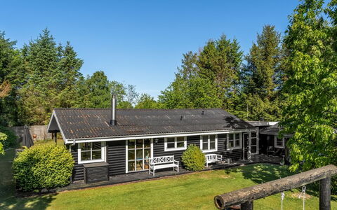 Tjarko - 690M to the Fjord: Huis, Dak, Huis, Verblijf, Schuur, Garden Gebouwen, Siding, Werf, Blokhut, Hut