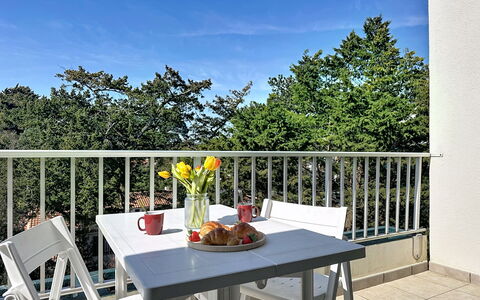 Les Criques: Meubilair, Buitenmeubels, Tafel, Stoel, Buitentafel, Balkon, Veranda, Dek, Keuken En Eettafel, Schaduw