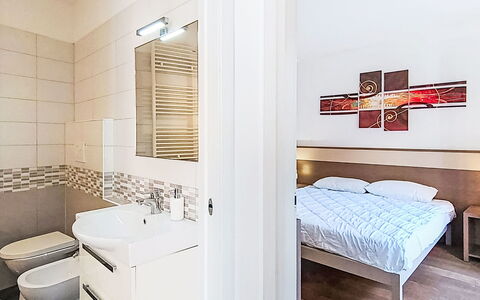 Antica Corte: Interieur Ontwerp, Verdieping, Flooring, Bed, Slaapkamer, Meubilair, Plafond, Kamer, Appartement, Bed Frame