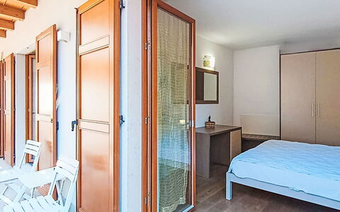 Antica Corte: Interieur Ontwerp, Hout, Verdieping, Flooring, Plafond, Meubilair, Slaapkamer, Bed, Kamer, Beits