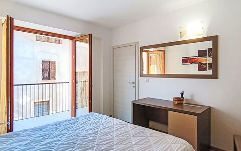 Antica Corte: Interieur Ontwerp, Muur, Bed, Flooring, Verdieping, Hout, Slaapkamer, Kamer, Meubilair, Plafond