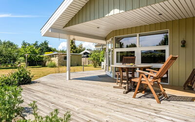 Alexis - 500M from the Sea