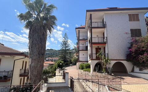 Titti e Giba: Woongebied, Balkon, Appartement, Baluster, Hacienda, Veranda, Villa, Hek