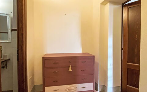 Palaia 629: Appartement, Toevlucht, Stoel, Schaduw, Balkon, Keuken En Eettafel, Restaurant, Eco Hotel, Hotel