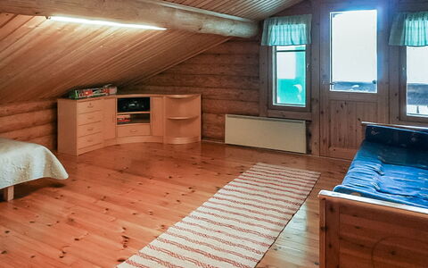 Sinikello: Verdieping, Hout, Flooring, Interieur Ontwerp, Meubilair, Slaapkamer, Plafond, Bed, Kamer, Huis