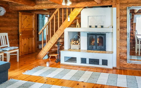 Sinikello: Hout, Interieur Ontwerp, Meubilair, Flooring, Kamer, Verdieping, Plafond, Houten Vloer, Hardwood, Woonkamer