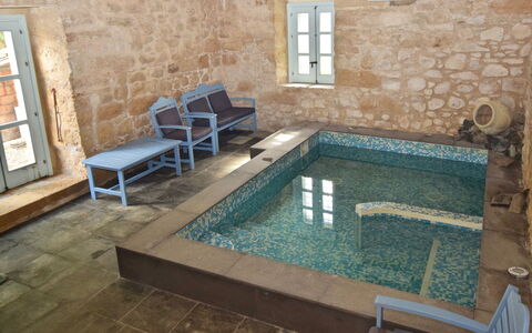 Villa Fontanazza: Flooring, Verdieping, Samengesteld Materiaal, Bad, Zwembad, Tegel, Loodgieterswerkinrichting, Toevlucht, Hotel